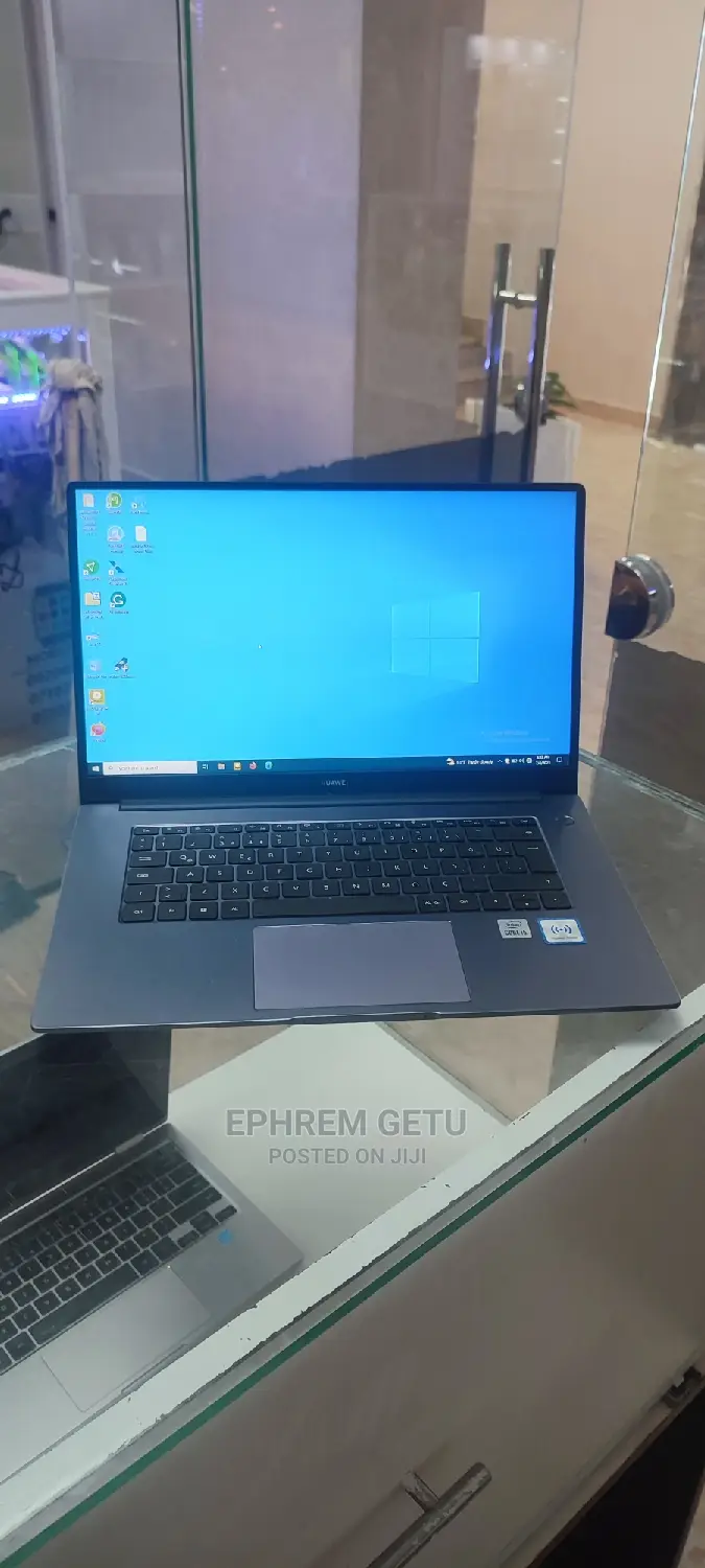 New Laptop Huawei Matebook D 15 8GB Intel Core I5 SSD 512GB