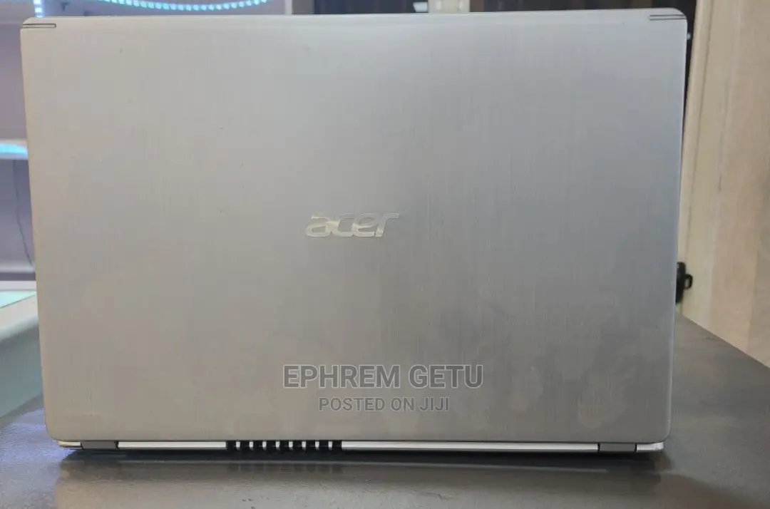 New Laptop Acer Aspire 5 8GB AMD Ryzen 3 SSD 256GB