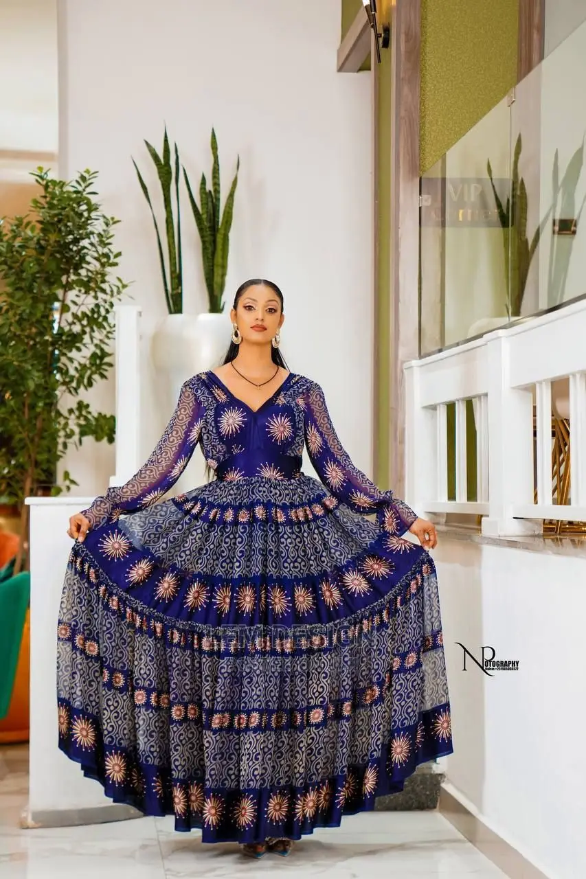 አዳዲስ ቀሚሶችን
በተመጣጣኝ ዋጋ ይዘዙ ! 