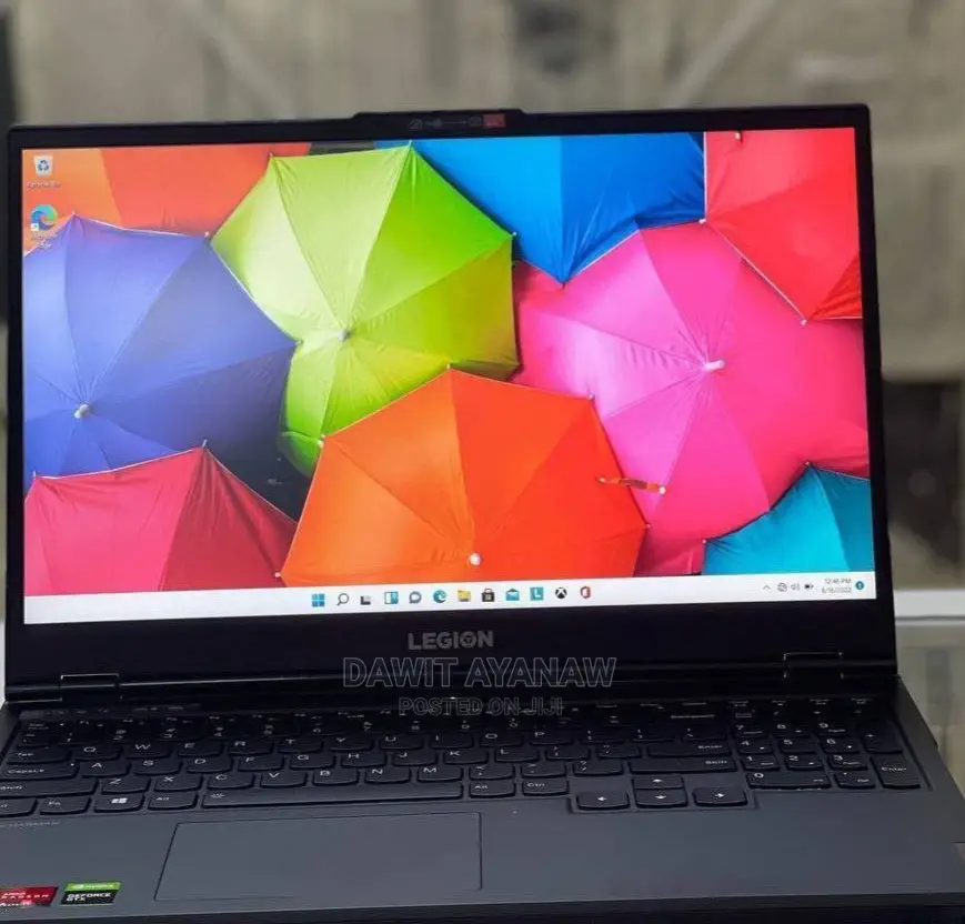 New Laptop 8GB AMD Ryzen 5 SSD 512GB