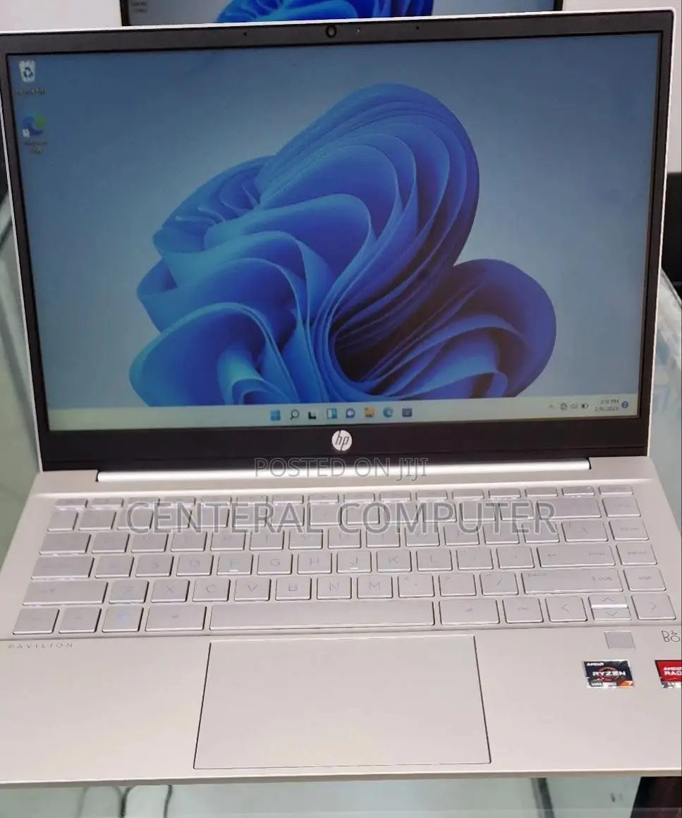 New Laptop HP Pavilion G4 16GB AMD Ryzen 7 SSD 512GB