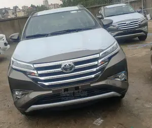 Photo - New Toyota Rush 2023 Gray