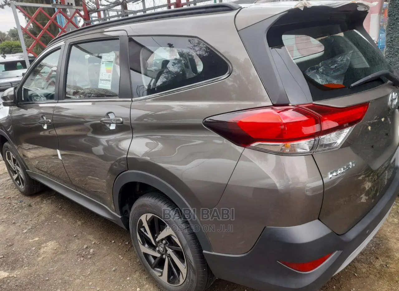 New Toyota Rush 2023 Gray