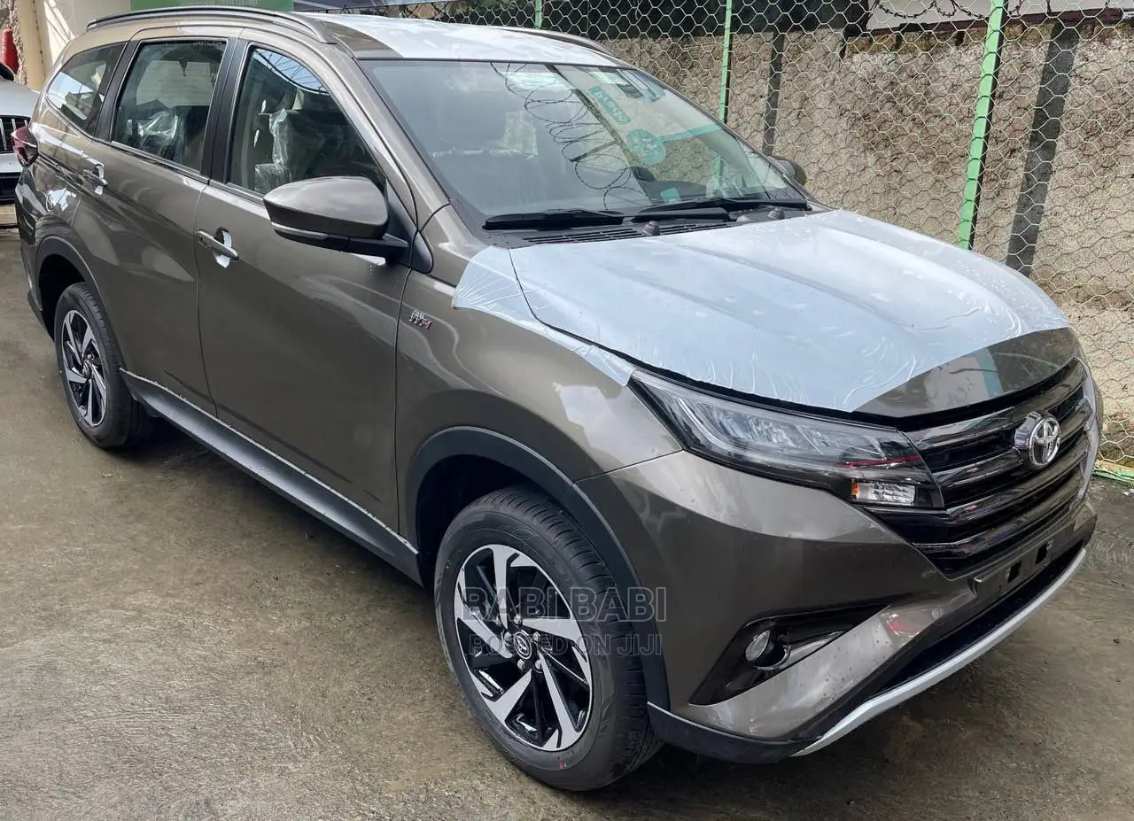 New Toyota Rush 2023 Gray