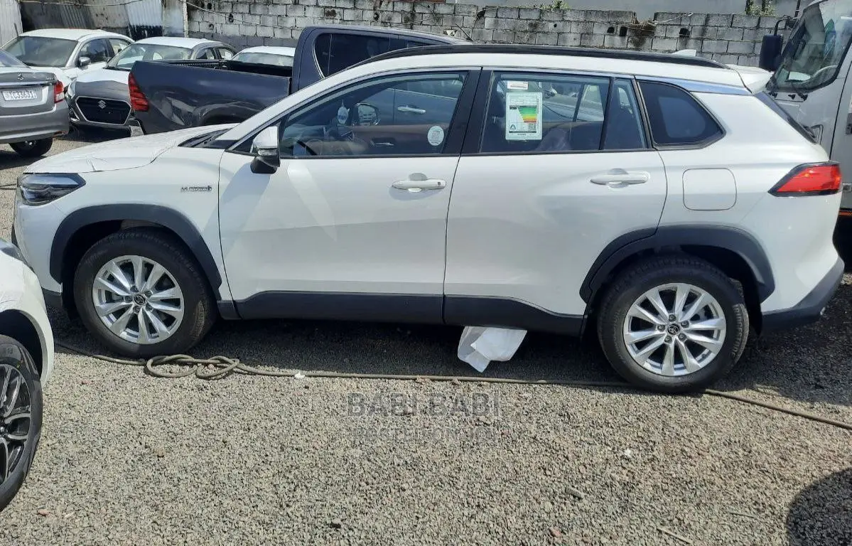 New Toyota Corolla 2023 White