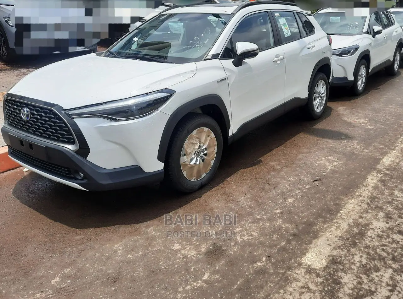 New Toyota Corolla 2023 White