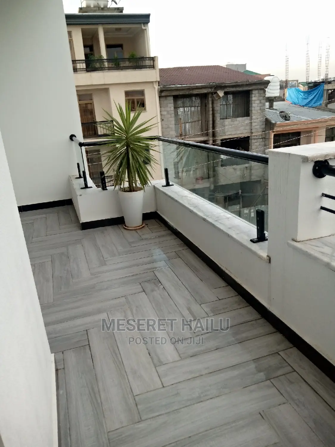 8bdrm House in Bole Bolbula for sale