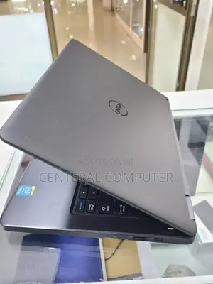 New Laptop Dell Latitude 3520 4GB Intel Core I5 HDD 500GB