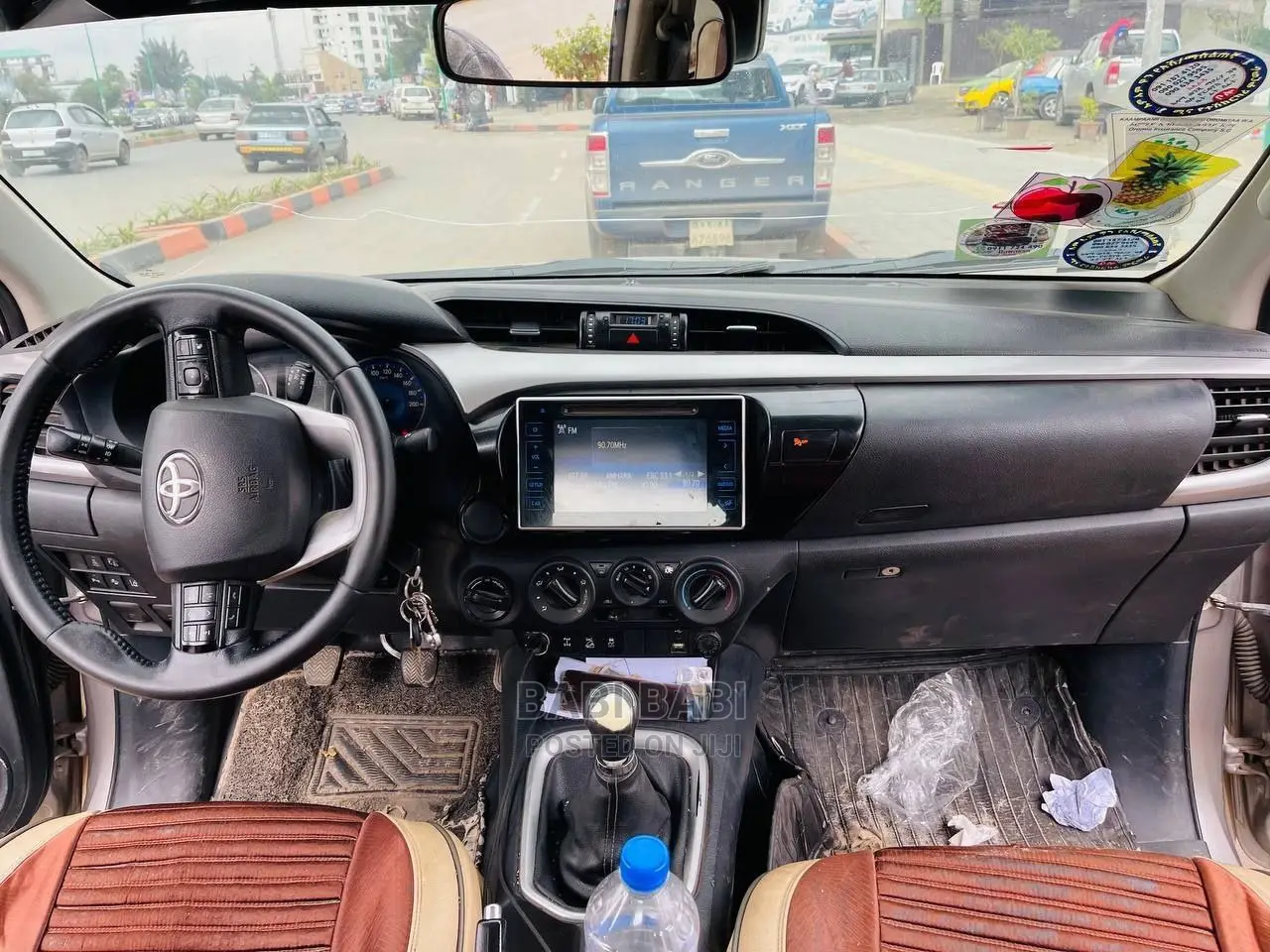 Toyota Hilux 2018 Gold