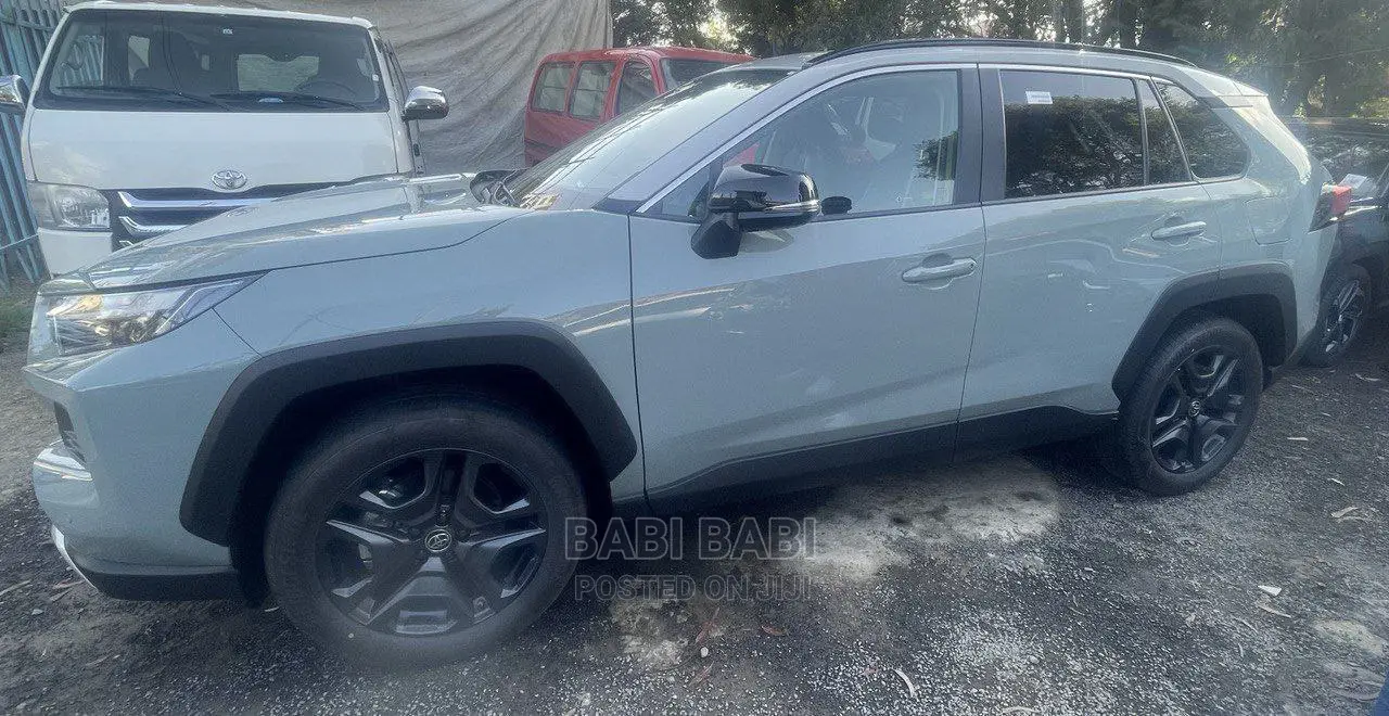 New Toyota RAV4 2023 Green