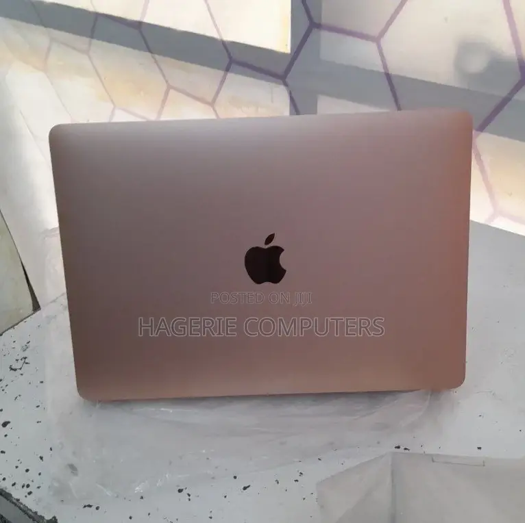 New Laptop Apple MacBook Air 2020 8GB SSD 256GB