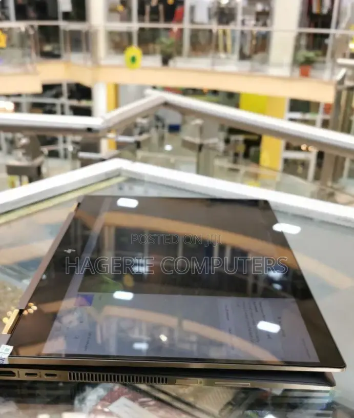 New Laptop HP Spectre X360 16GB Intel Core I7 SSD 512GB