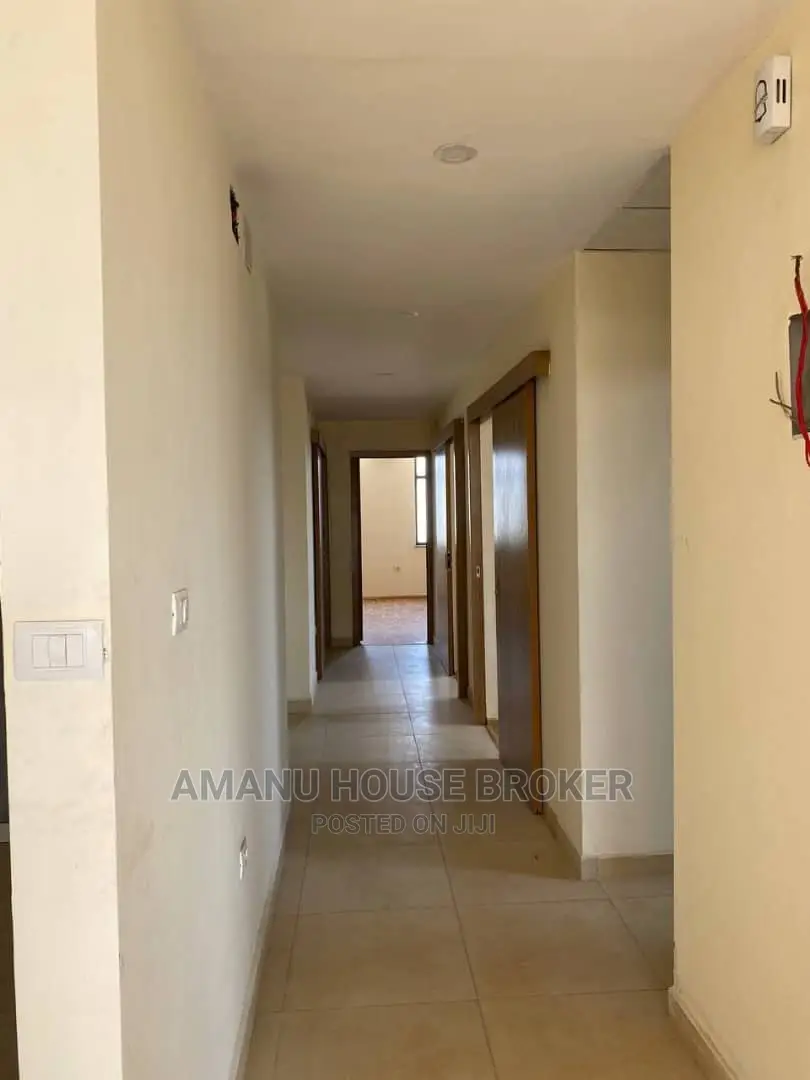3bdrm Apartment in Addis Abeba, Kirkos for rent