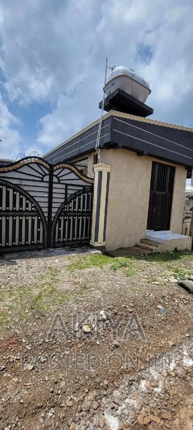 4bdrm House in House, Oromia-Finfinne for sale