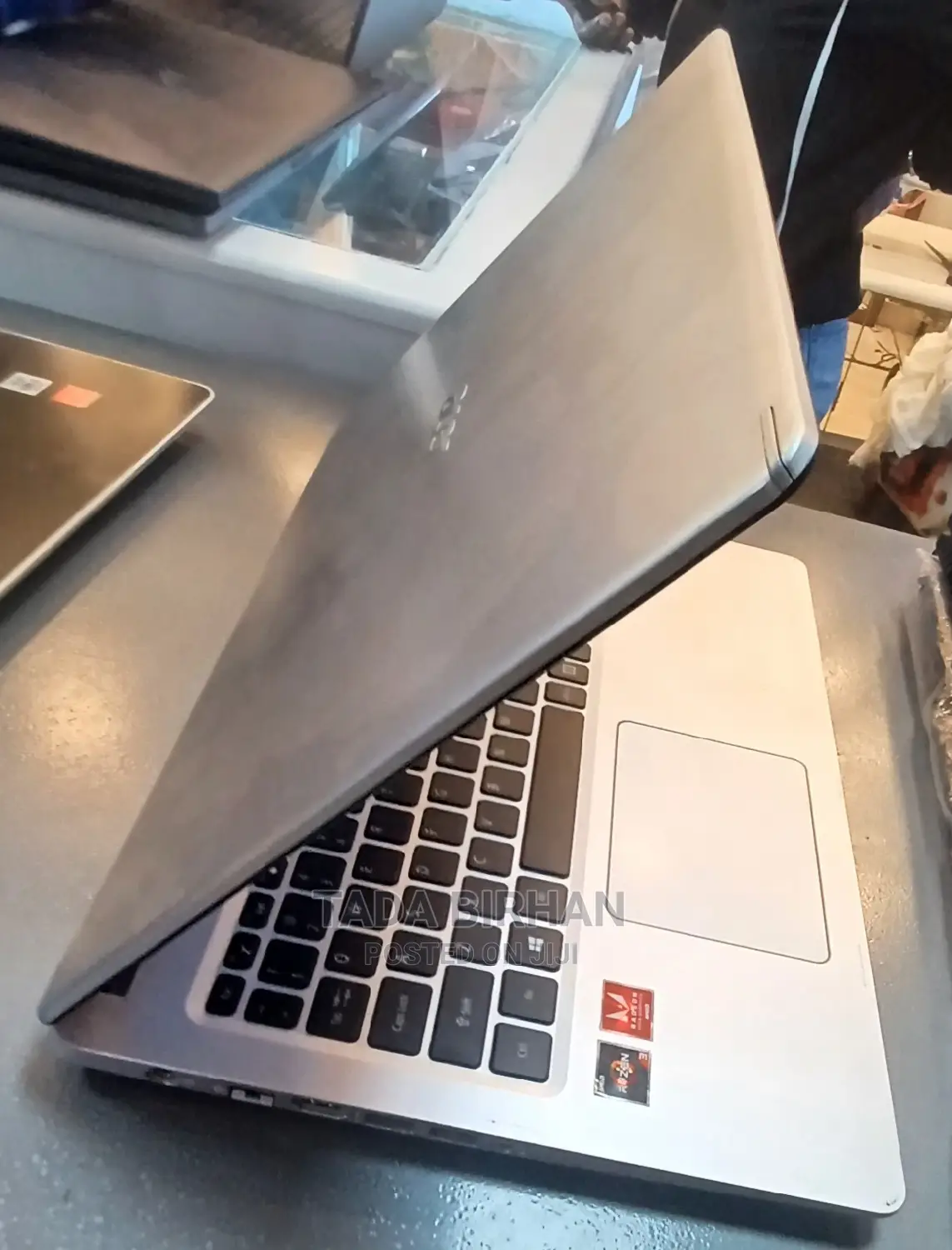 New Laptop Acer Aspire 5 8GB AMD Ryzen 3 SSD 256GB