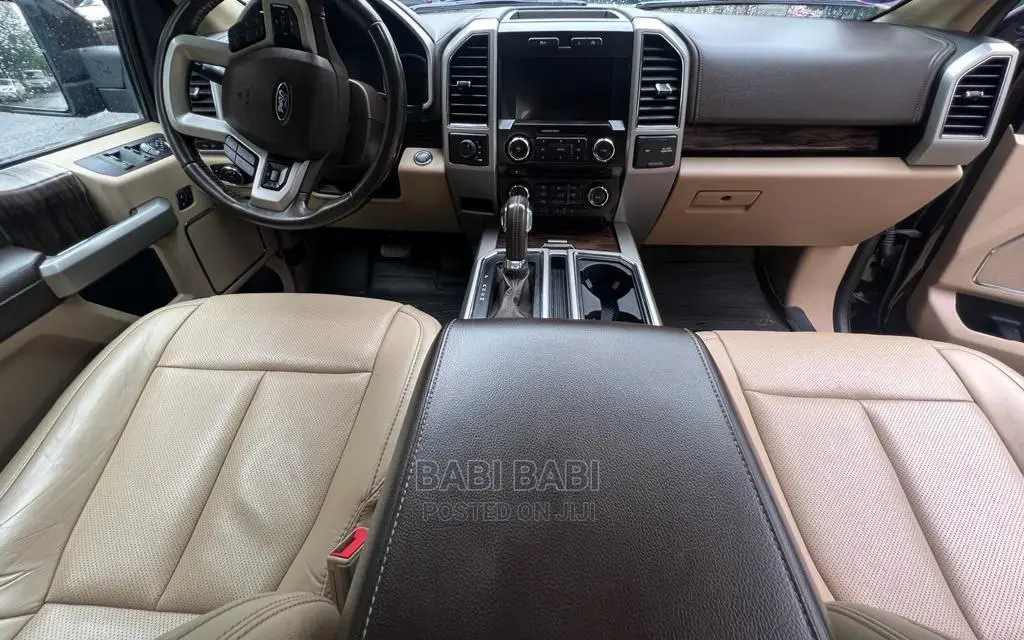 Ford F-150 2021 Silver