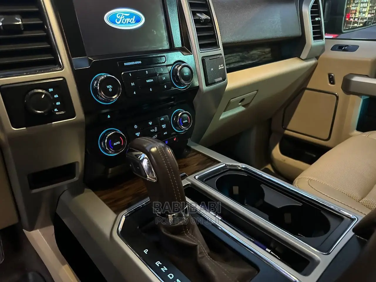 Ford F-150 2021 Silver