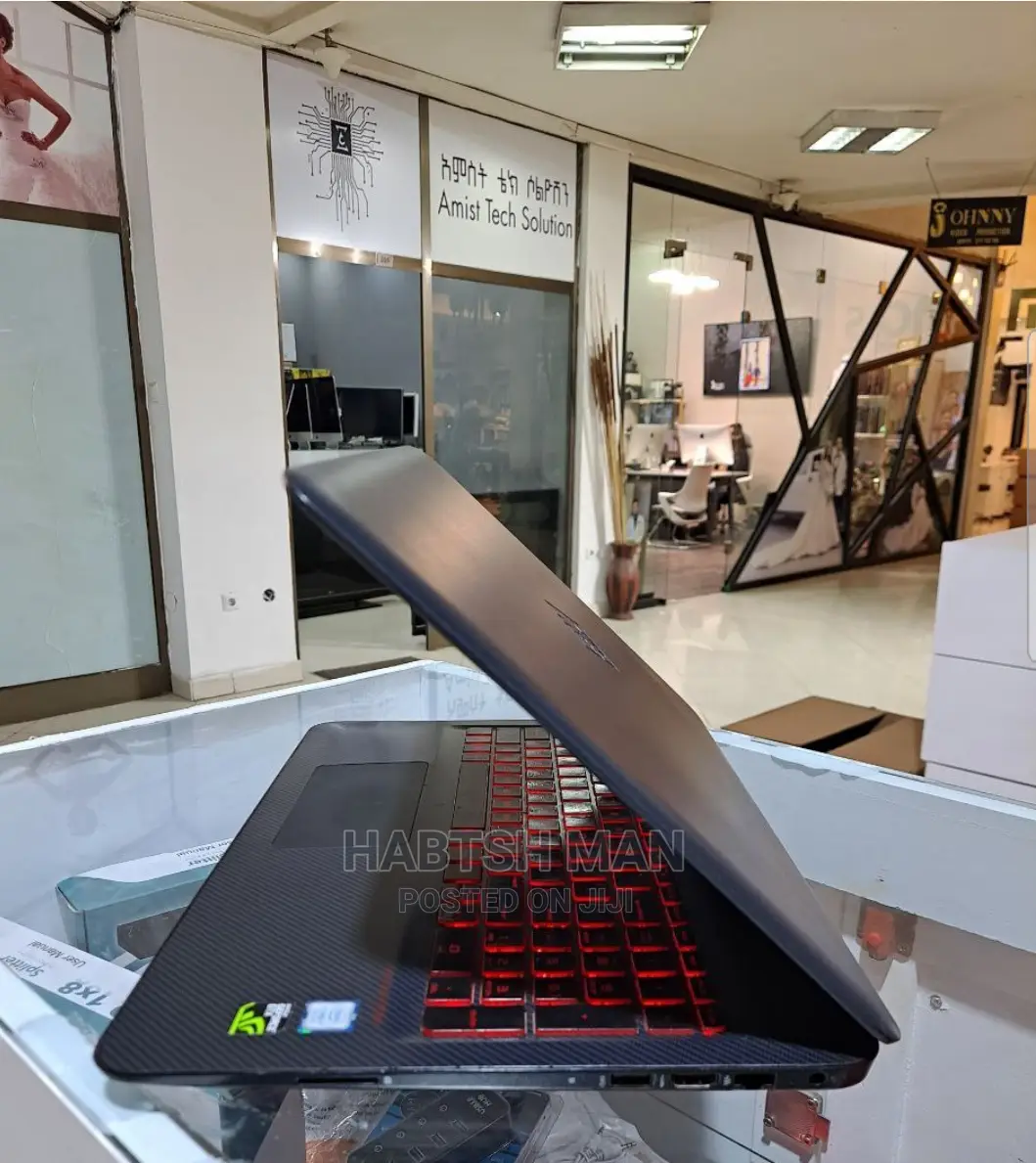 New Laptop HP Omen 15 8GB Intel Core I7 HDD+SSD 1T