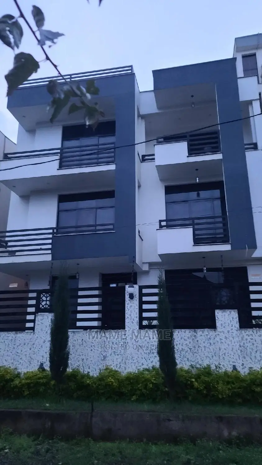 6bdrm House in Addis Abeba, Bole for sale