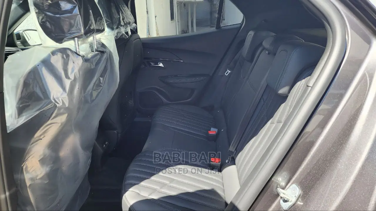 New Peugeot 2008 2023 Silver