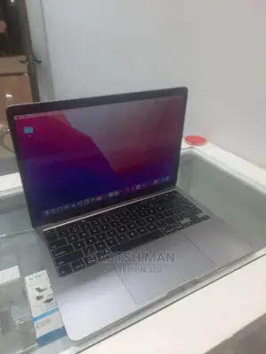 Photo - New Laptop Apple MacBook Pro 16GB Intel Core I5 SSD 1T