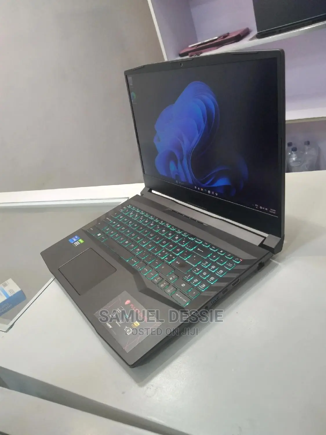 New Laptop MSI Pulse GL66 16GB Intel Core I7 SSD 1T