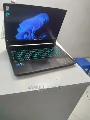 New Laptop MSI Pulse GL66 16GB Intel Core I7 SSD 1T