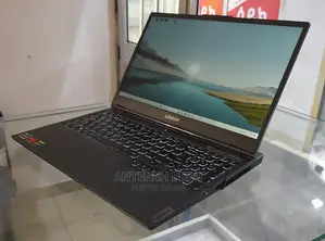 New Laptop Lenovo Legion 5 8GB AMD Ryzen 5 SSD 512GB