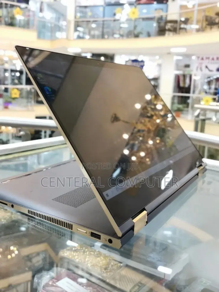 New Laptop HP Spectre X360 13 16GB Intel Core I7 SSD 512GB