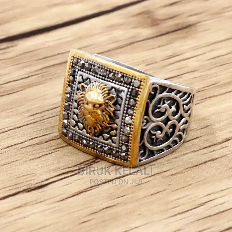 Totem Lion Head Titanium Steel Men's Stainless Steel