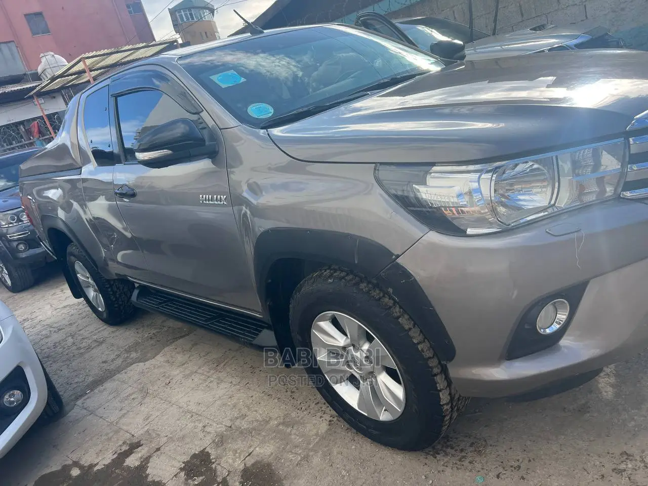 Toyota Hilux 2017 Gold