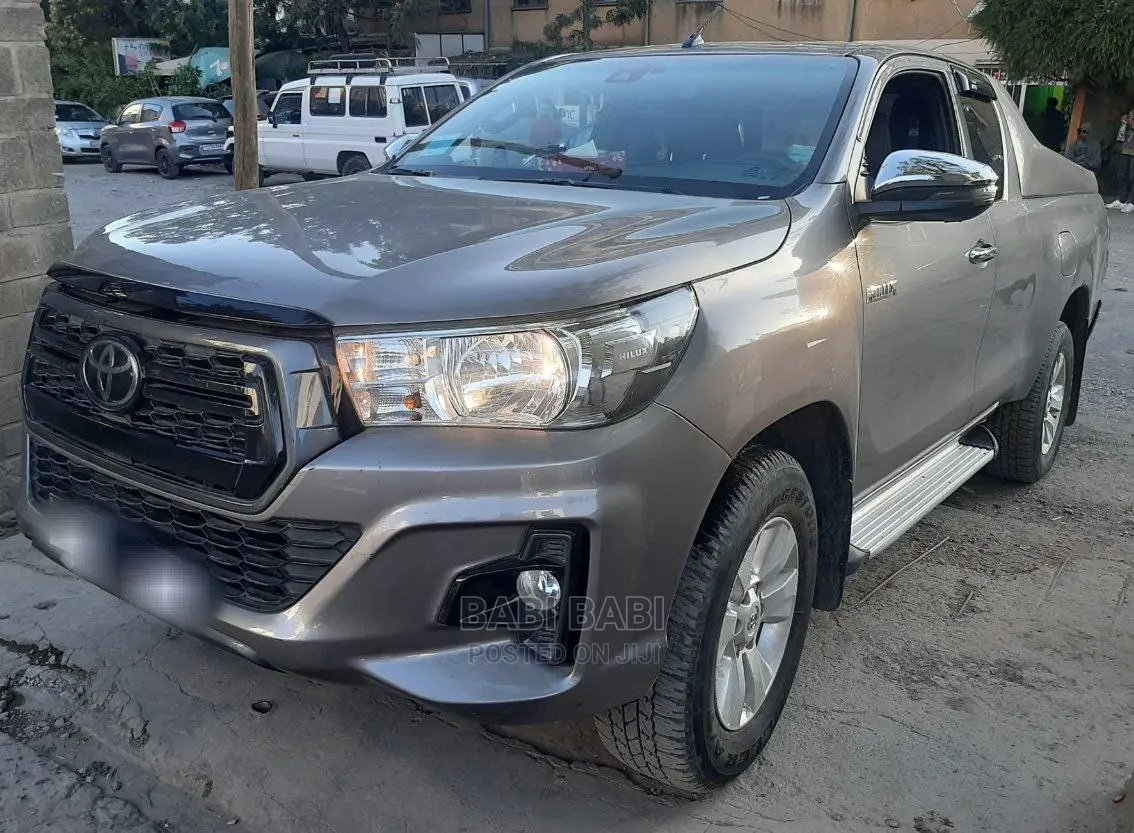 Toyota Hilux 2017 Gold