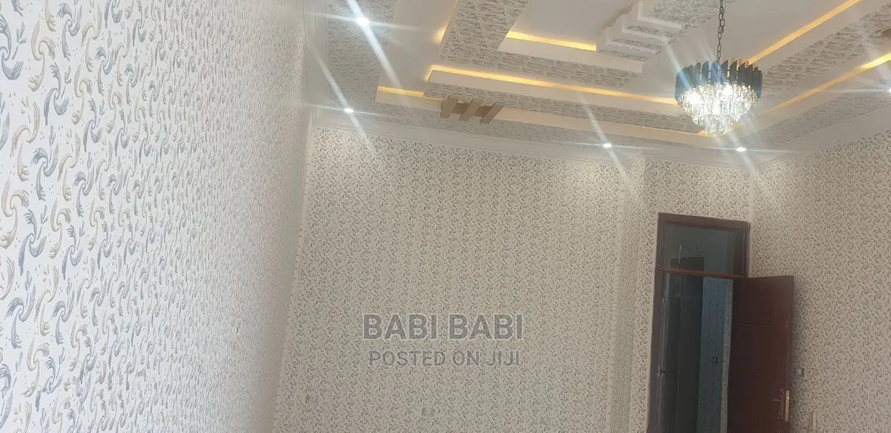 6bdrm House in Alem Bank, Kolfe Keranio for sale