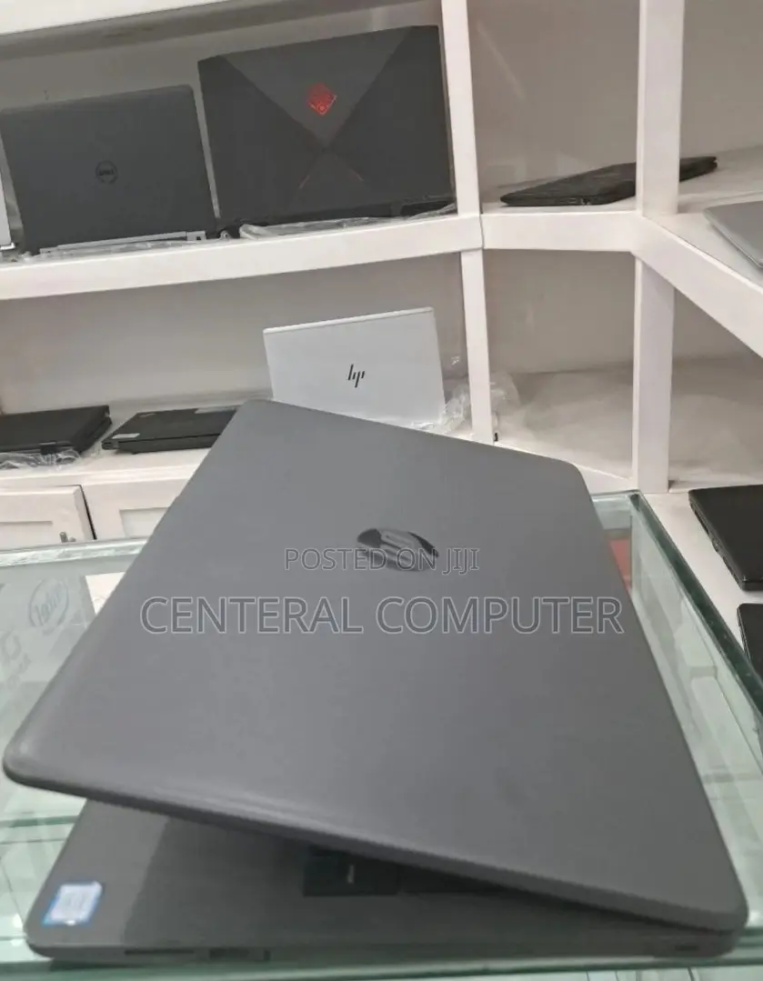 New Laptop HP Stream Notebook 8GB Intel Core I7 HDD 1T