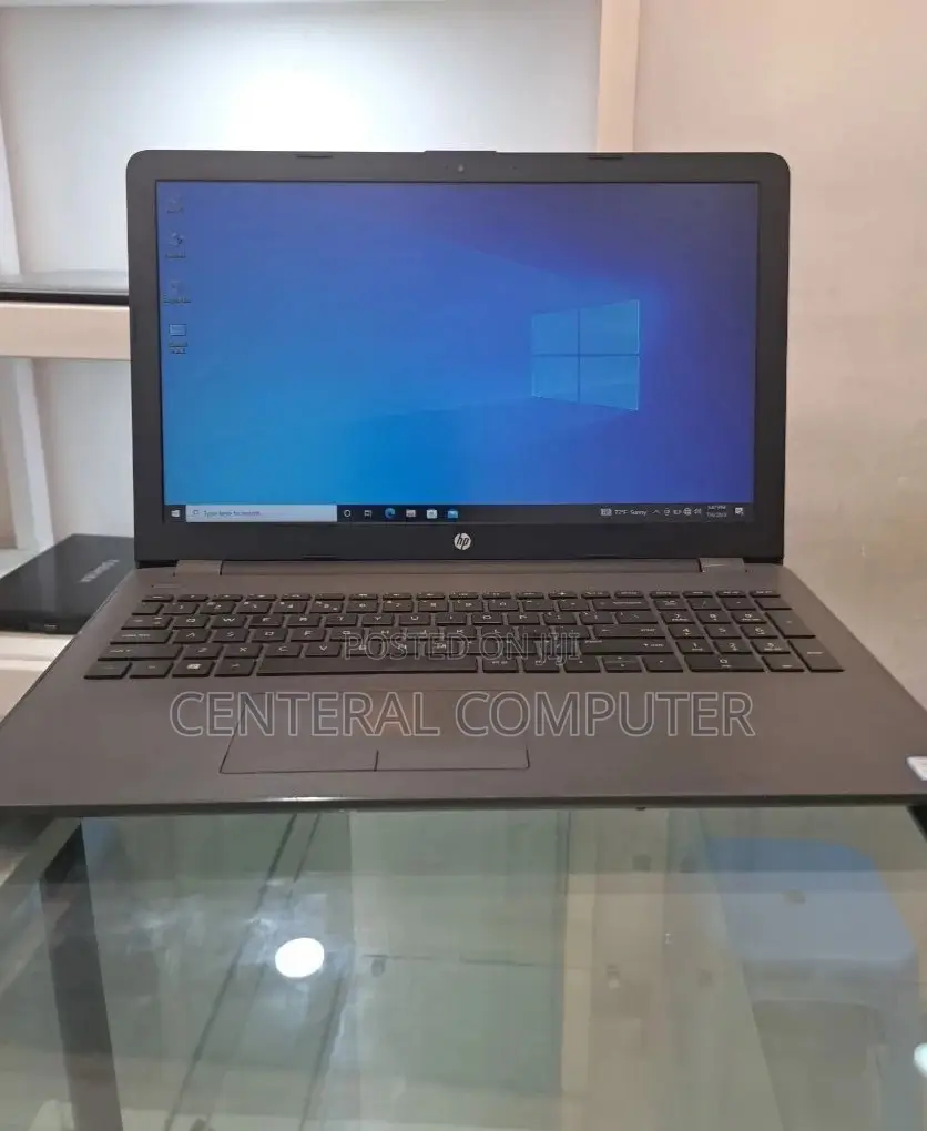 New Laptop HP Stream Notebook 8GB Intel Core I7 HDD 1T