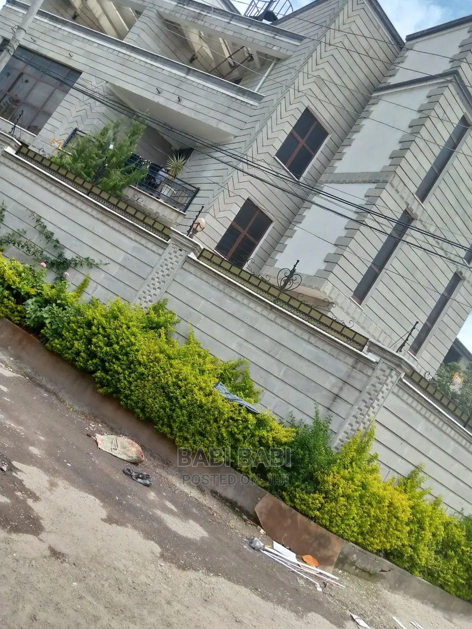 7bdrm House in Bsrate Gebreal, Nifas Silk-Lafto for sale