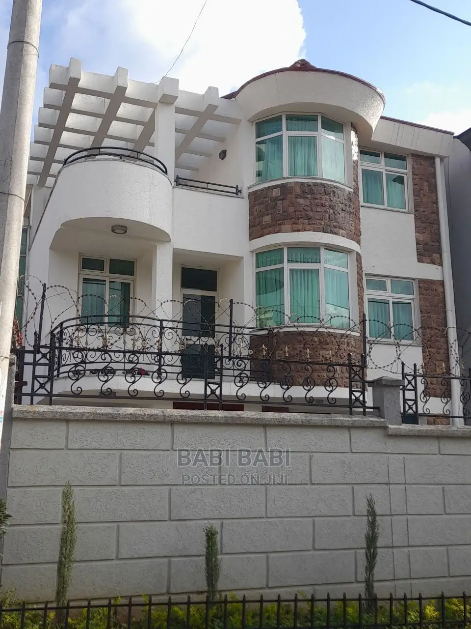 6bdrm House in ፊጋ አከባቢ, Bole for sale