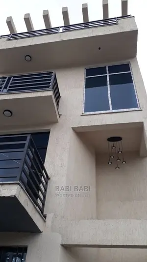7bdrm House in መገናኛ, Yeka for sale