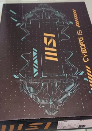 New Laptop MSI Crosshair 15 8GB Intel Core I7 SSD 1T