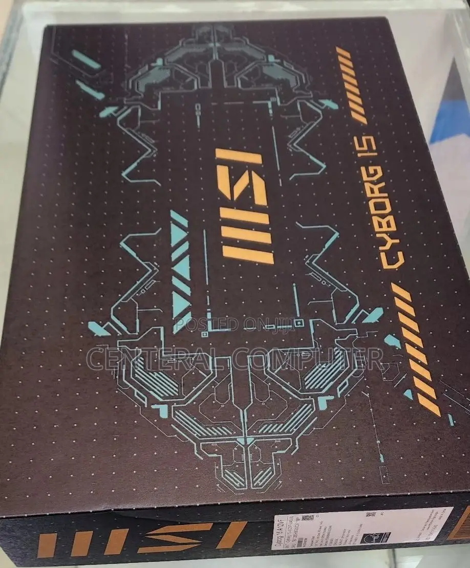 New Laptop MSI Crosshair 15 16GB Intel Core I7 SSD 1T