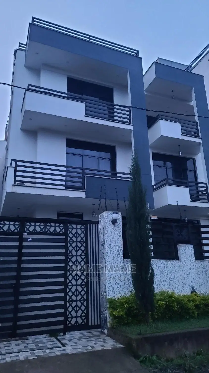 6bdrm House in Addis Abeba, Bole for sale