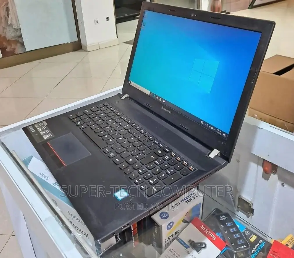 New Laptop Lenovo Ideapad 3 8GB Intel Core I7 HDD 1T