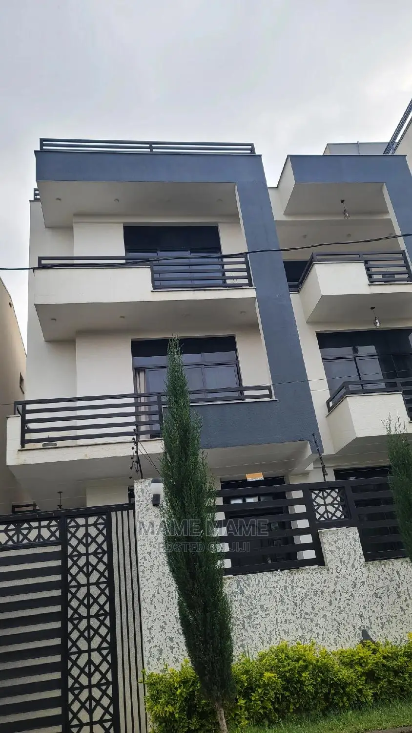 6bdrm House in Addis Abeba, Bole for sale