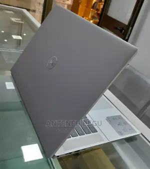 New Laptop Dell Inspiron 15 16GB Intel Core I7 SSD 512GB