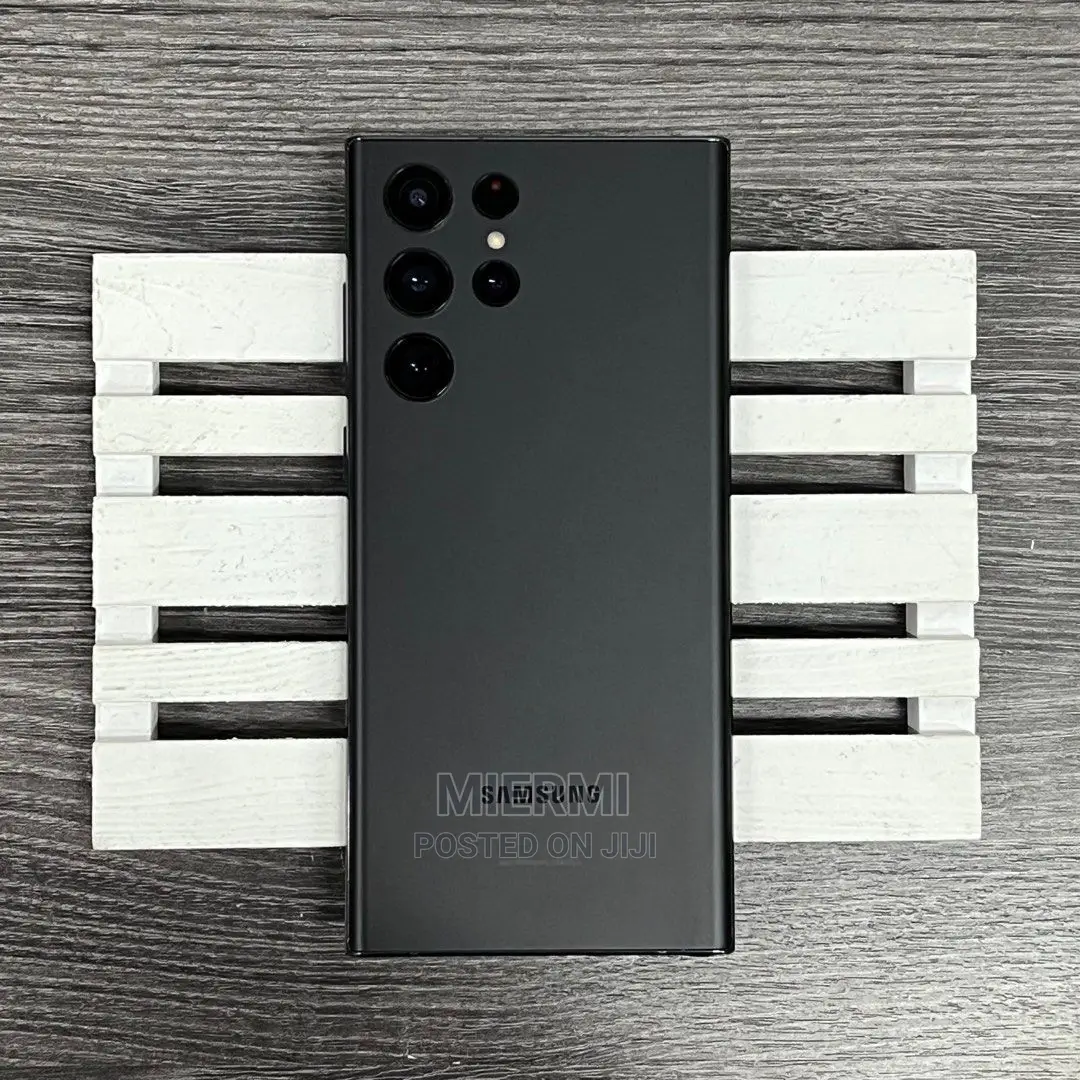 New Samsung Galaxy S22 Ultra 5G 256 GB Black