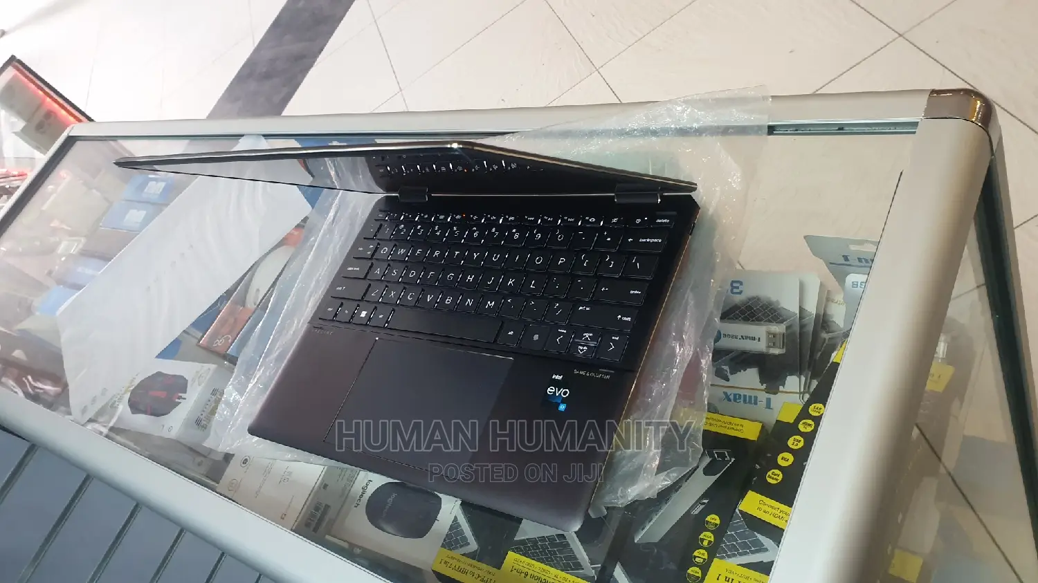 New Laptop HP Spectre X360 13 16GB Intel Core i7 SSD 1T