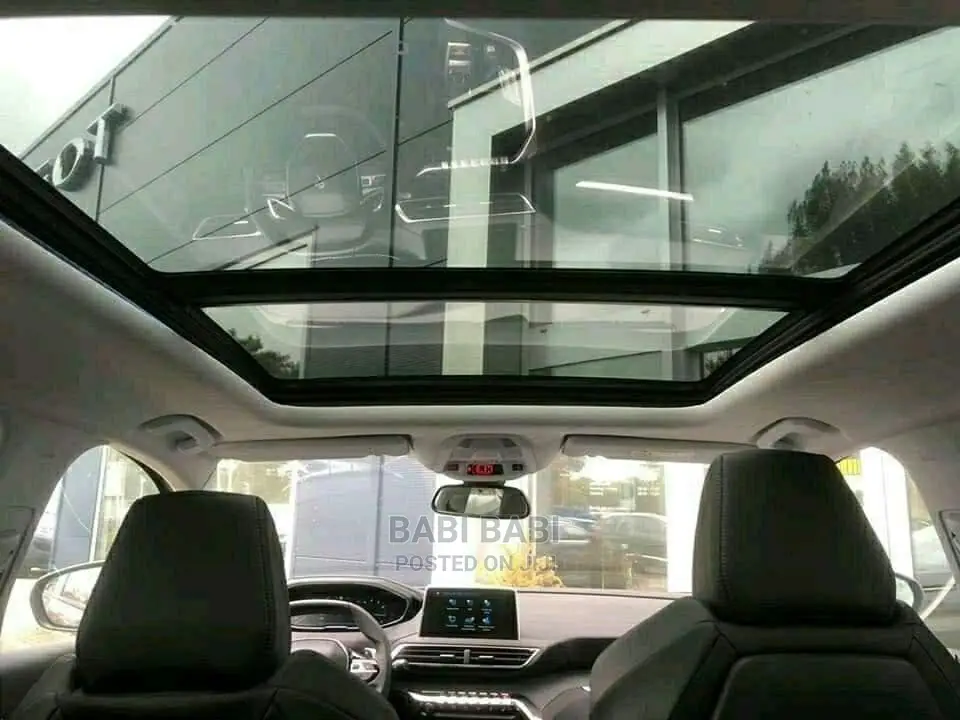 Peugeot 5008 2022 Silver