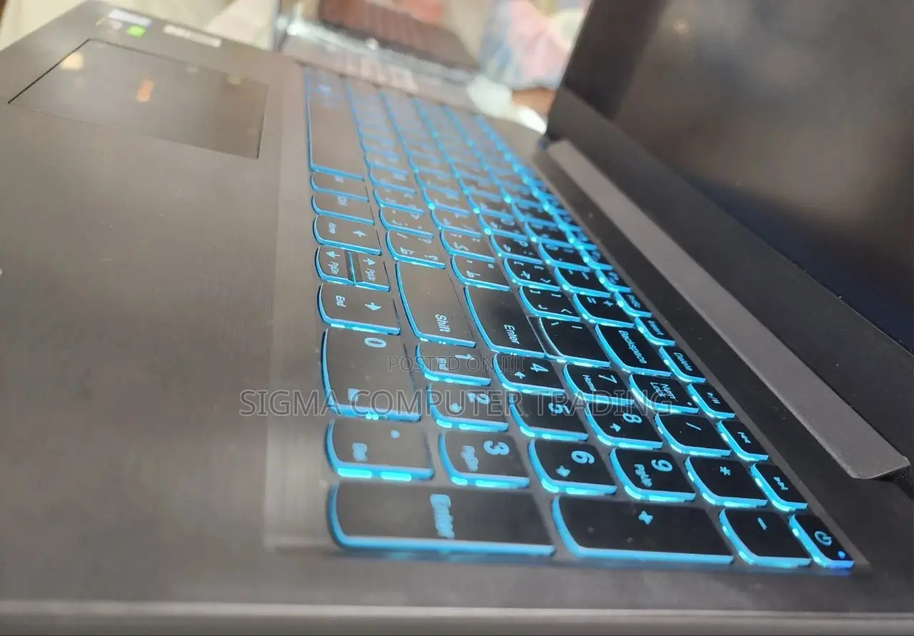 New Laptop Lenovo Ideapad 3 8GB Intel Core I7 HDD+SSD 1T