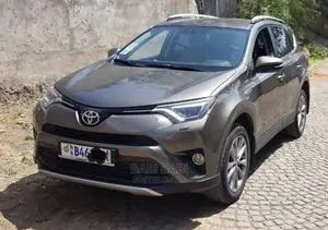 Toyota RAV4 2017