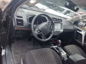 Toyota Land Cruiser Prado 2018 Black
